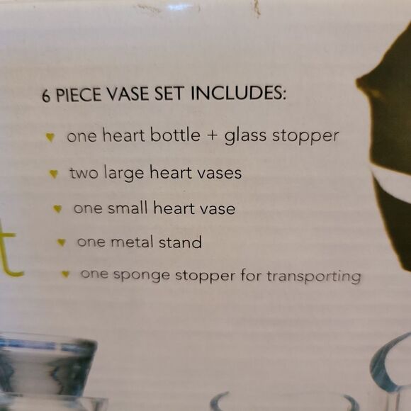 6 Heart Shaped Vase - Picture 2 of 3